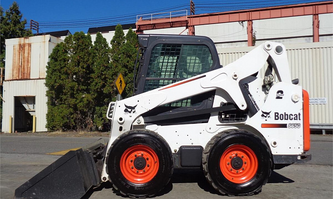 Мини-погрузчик Bobcat S650