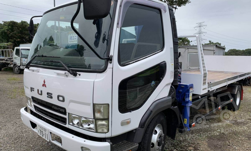 Манипулятор Mitsubishi Fuso, стрела 7 тонн, борт 10 тонн