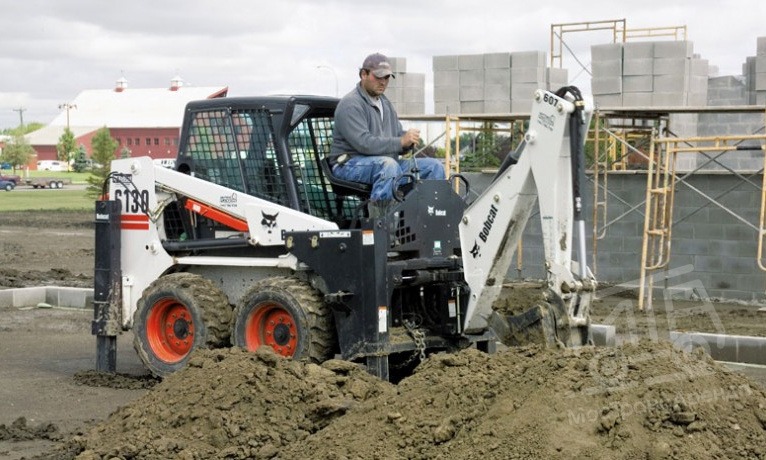 Мини-погрузчик Bobcat S130