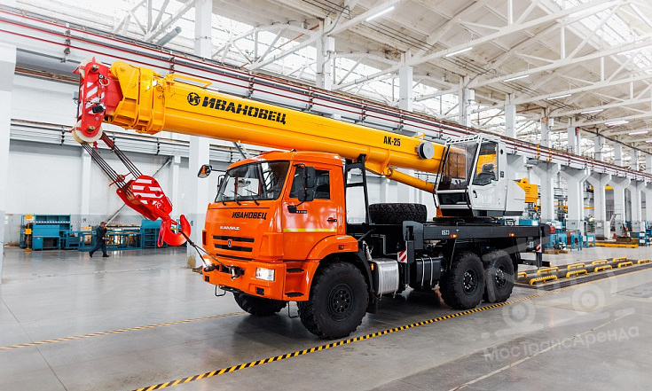 Автокран Ивановец КС-45717К-3М - 25 тонн