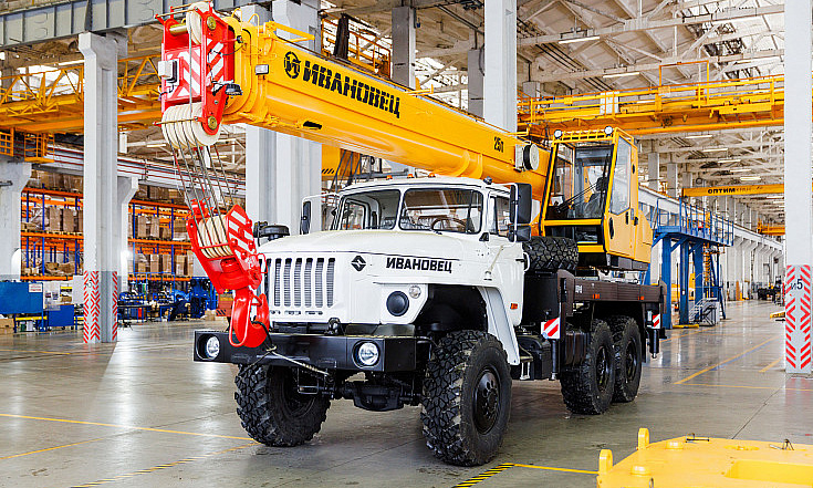 Автокран Ивановец КС-45717-3В - 25 тонн
