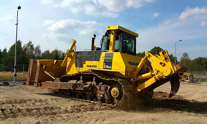 Бульдозер Komatsu D275A