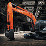 Мощный экскаватор Hitachi участвует в большой космической стройке