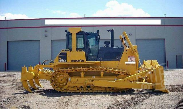 Бульдозер Komatsu D85EX-15