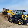 Компактный фронтальный погрузчик Komatsu WA80-M. Обзор модели