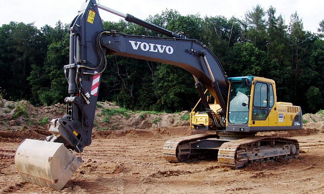 Гусеничный экскаватор VOLVO EC290