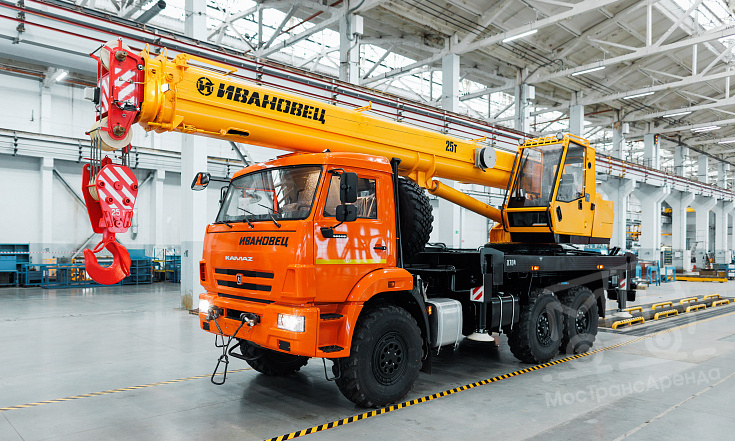 Автокран Ивановец КС-45717К-3В - 25 тонн