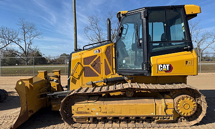 Бульдозер Cat D3