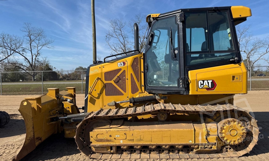 Бульдозер Cat D3