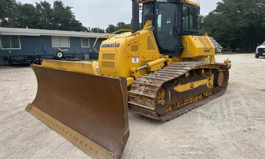 Бульдозер Komatsu D71PX-24