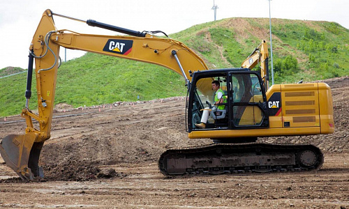 Экскаватор CAT 323D2 L с узким ковшом