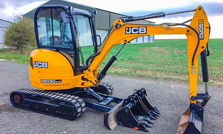 Мини-экскаватор JCB 8030 ZTS