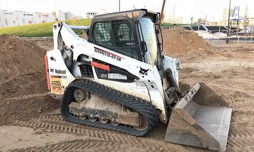 Мини-погрузчик Bobcat Т590 болотный