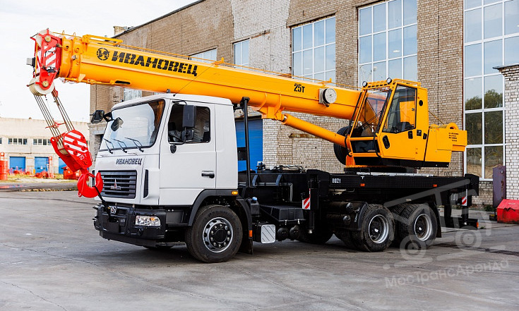 Автокран Ивановец КС-45717А-1М - 25 тонн