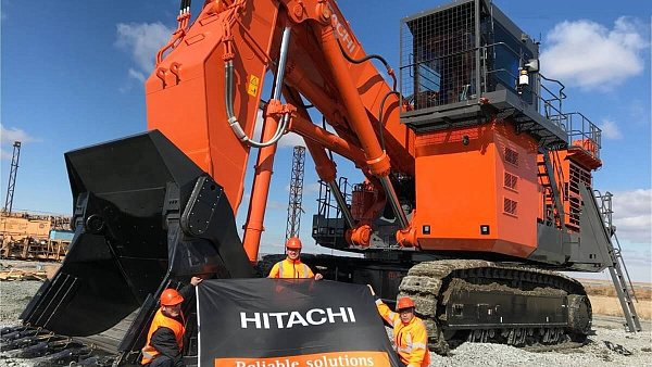 Горный экскаватор Hitachi прибыл на службу в Сахалин