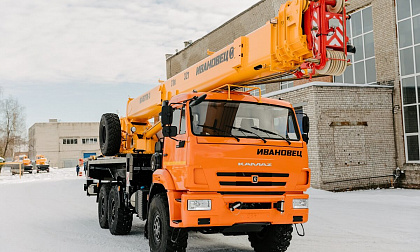 Автокран Ивановец - 32 тонны