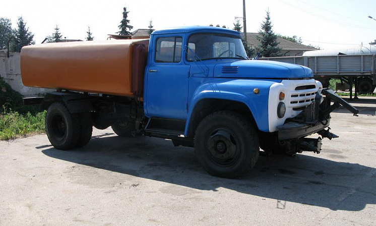 Поливомоечная машина на базе ЗИЛ - 6 м3