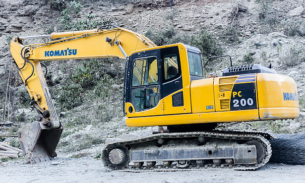 Гусеничный экскаватор Komatsu PC200