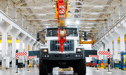 Автокран Ивановец КС-45717-2М (стрела 24 м) - 25 тонн