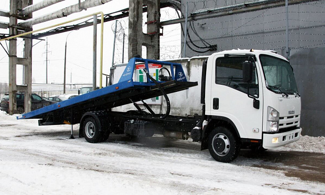 Эвакуатор Isuzu NPR75 LK 4,6 тонн